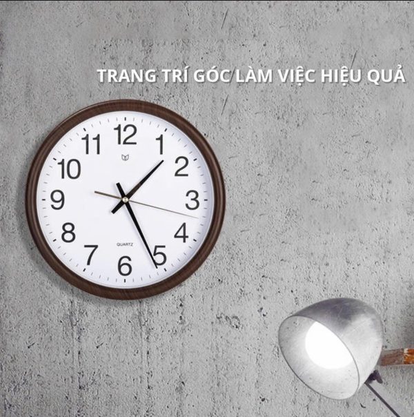Đồng hồ treo tường đơn giản